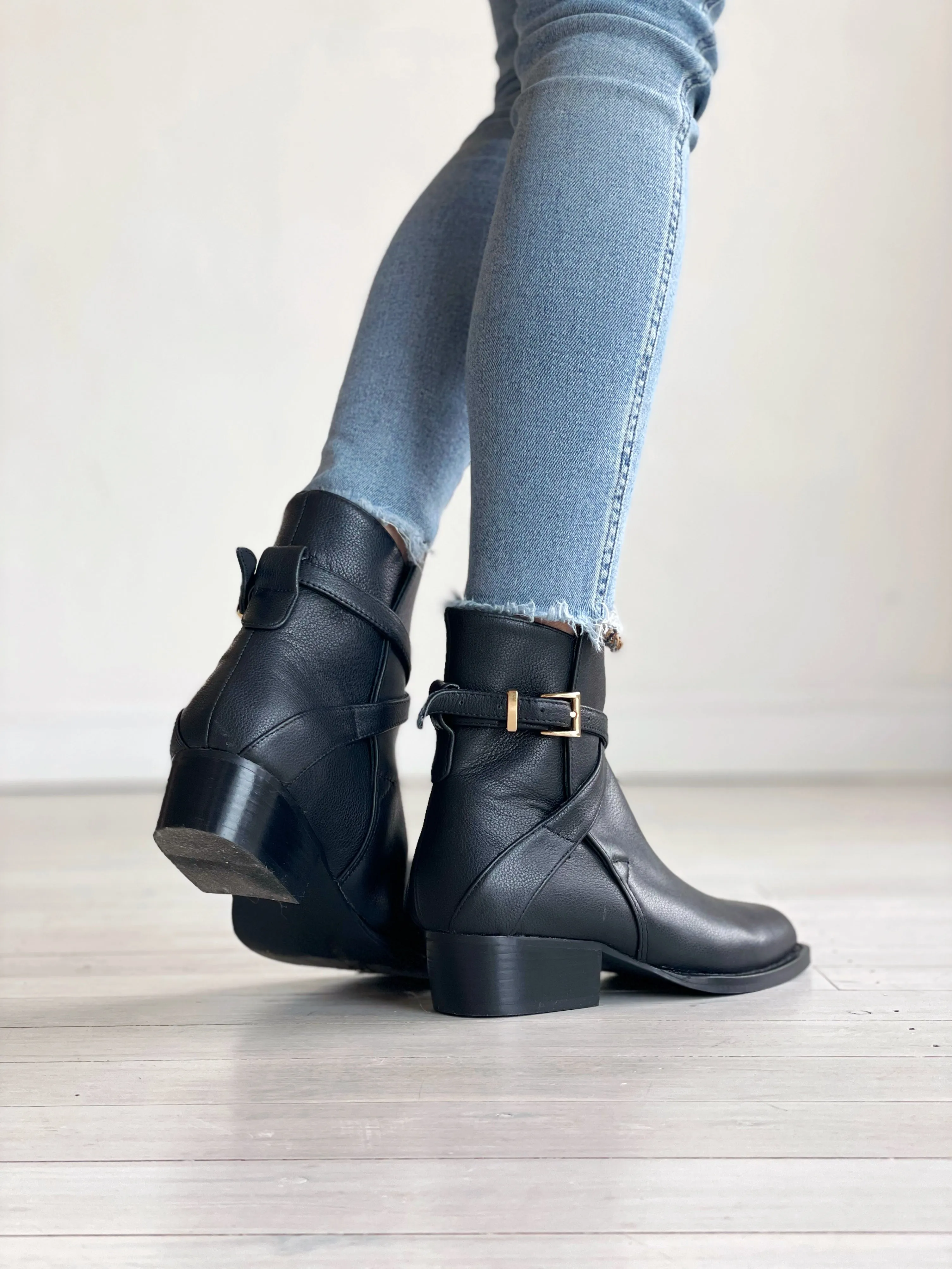 Jess Western Boot - Pebbled Black