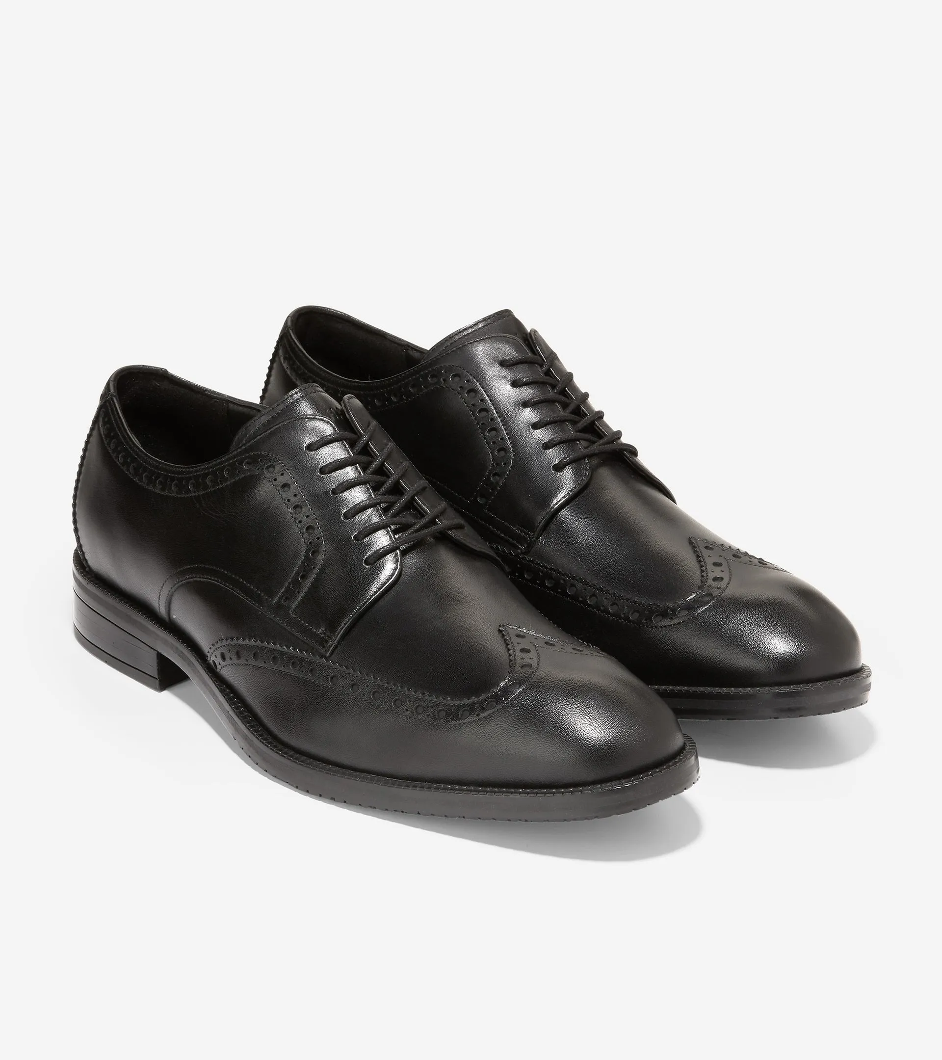 Modern Essentials Wingtip Oxfords